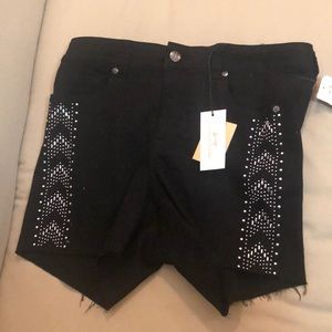 New Melissa McCarthy Black Shorts